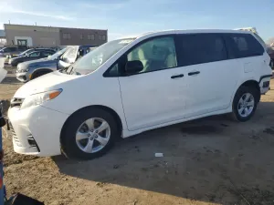 Toyota Sienna 3.5L 6 2019