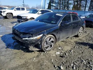 Hyundai Elantra 2.0L 4 2025
