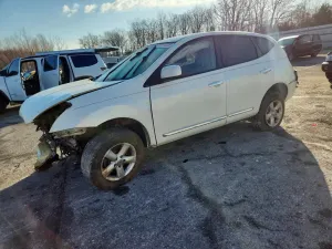 Nissan Rogue 2.5L 4 2013