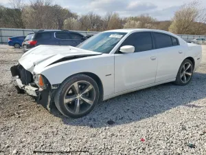 Dodge Charger 5.7L 8 2014