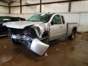 Chevrolet Silverado 1500 4.8L 8 2011