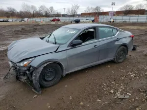 Nissan Altima 2.5L 4 2019