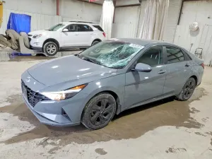 Hyundai Elantra 2.0L 4 2021