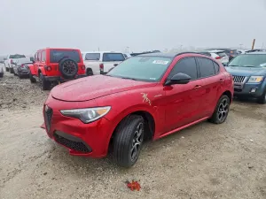 Alfa Romeo Stelvio 2.0L 4 2022