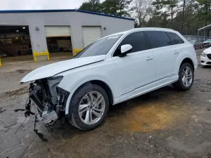 Audi Q7 2.0L 4 2024