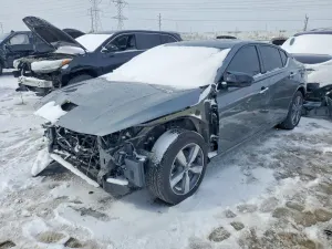 Nissan Altima 2.5L 4 2021