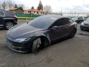 Tesla Model 3 2025