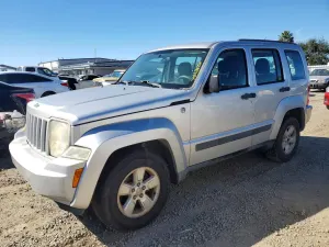 Jeep Liberty 3.7L 6 2012