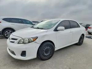 Toyota Corolla 1.8L 4 2012
