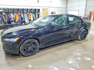 Volvo S60 2.0L 4 2022