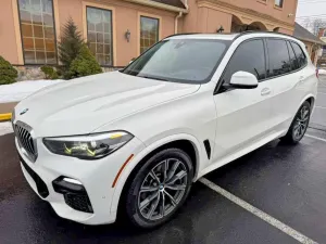 BMW X5 3.0L 6 2021