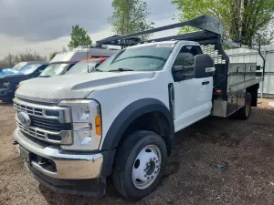 Ford F-450 7.3L 8 2023