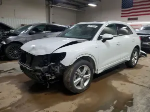 Audi Q3 2.0L 4 2023