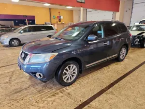 Nissan Pathfinder 3.5L 6 2015