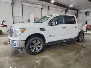 Nissan Titan 5.6L 8 2017