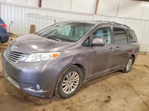 Toyota Sienna 3.5L 6 2014