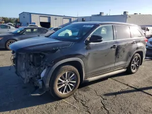 Toyota Highlander 3.5L 6 2018