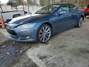 Tesla Model S 2012