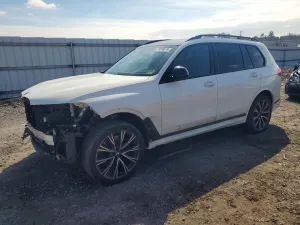 BMW X7 4.4L 8 2021
