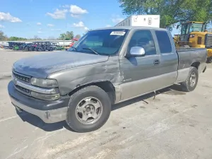 Chevrolet Silverado 1500 4.8L 8 2001