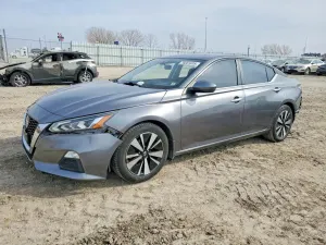 Nissan Altima 2.5L 4 2021