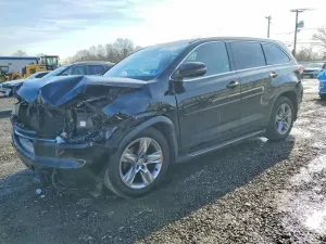 Toyota Highlander 3.5L 6 2015