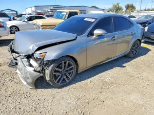 Lexus IS 2.5L 6 2015