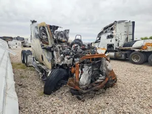 Freightliner Cascadia 14.8L 6 2021