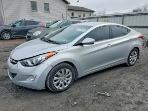Hyundai Elantra 1.8L 4 2012