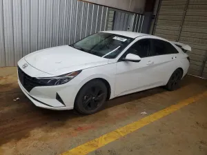 Hyundai Elantra 2.0L 4 2021