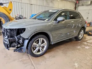 Audi Q3 2.0L 4 2021