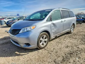 Toyota Sienna 3.5L 6 2012