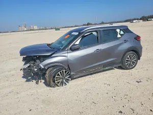 Nissan Kicks 1.6L 4 2024
