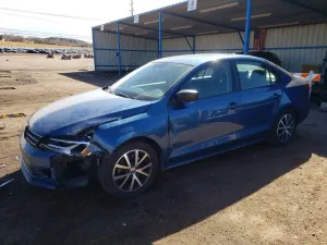 Volkswagen Jetta 1.4L 4 2016