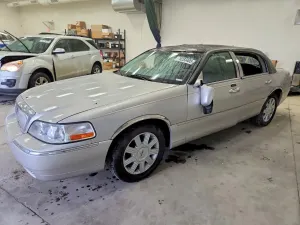 Lincoln Town Car 4.6L 8 2005