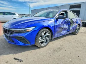 Hyundai Elantra 2.0L 4 2025