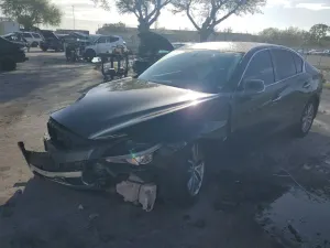 Infiniti Q50 3.7L 6 2015