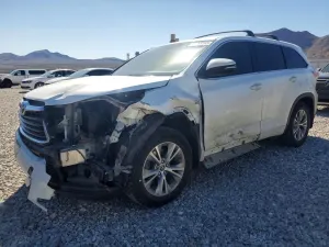 Toyota Highlander 3.5L 6 2016