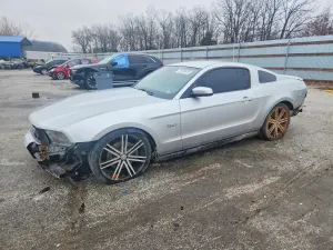 Ford Mustang 5.0L 8 2011