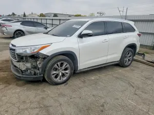 Toyota Highlander 3.5L 6 2015