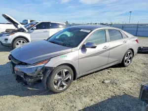 Hyundai Elantra 2.0L 4 2023