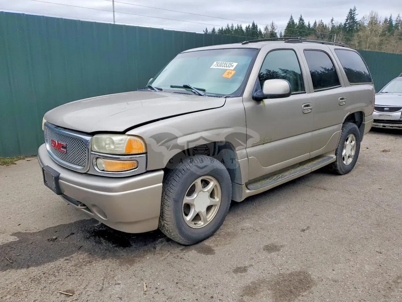 GMC Yukon 6.0L 8 2003