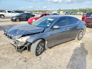 Nissan Altima 2.5L 4 2021
