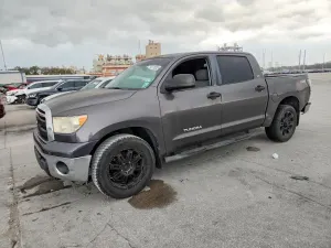 Toyota Tundra 4.6L 8 2013