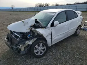 Kia Rio 1.6L 4 2011
