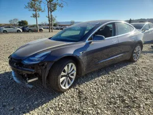 Tesla Model 3 2018