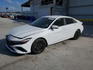 Hyundai Elantra 2.0L 4 2024