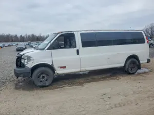 GMC Savana 6.0L 8 2006