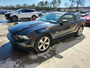 Ford Mustang 5.0L 8 2013