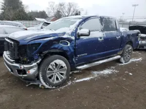 Nissan Titan 5.6L 8 2017